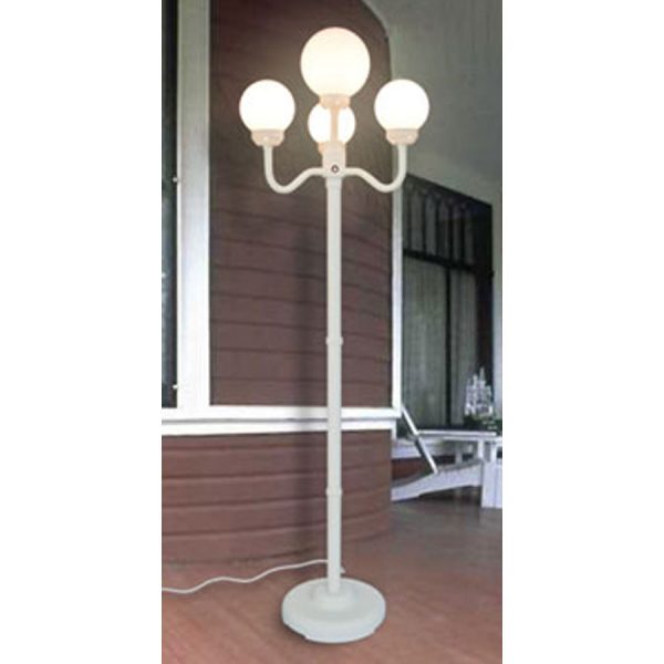 European Street Lamp - White